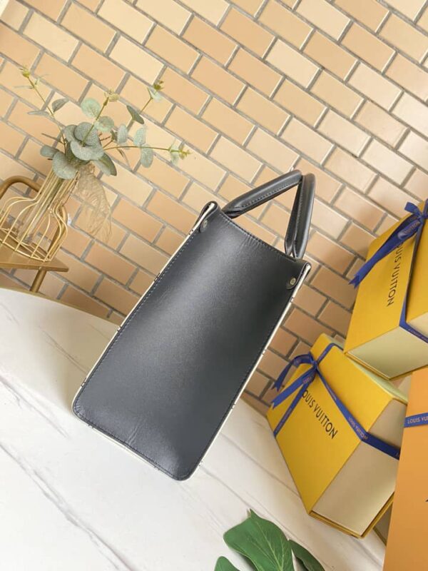 LOUIS VUITTON ONTHEGO MM 35CM WHITE M46016 - Image 7