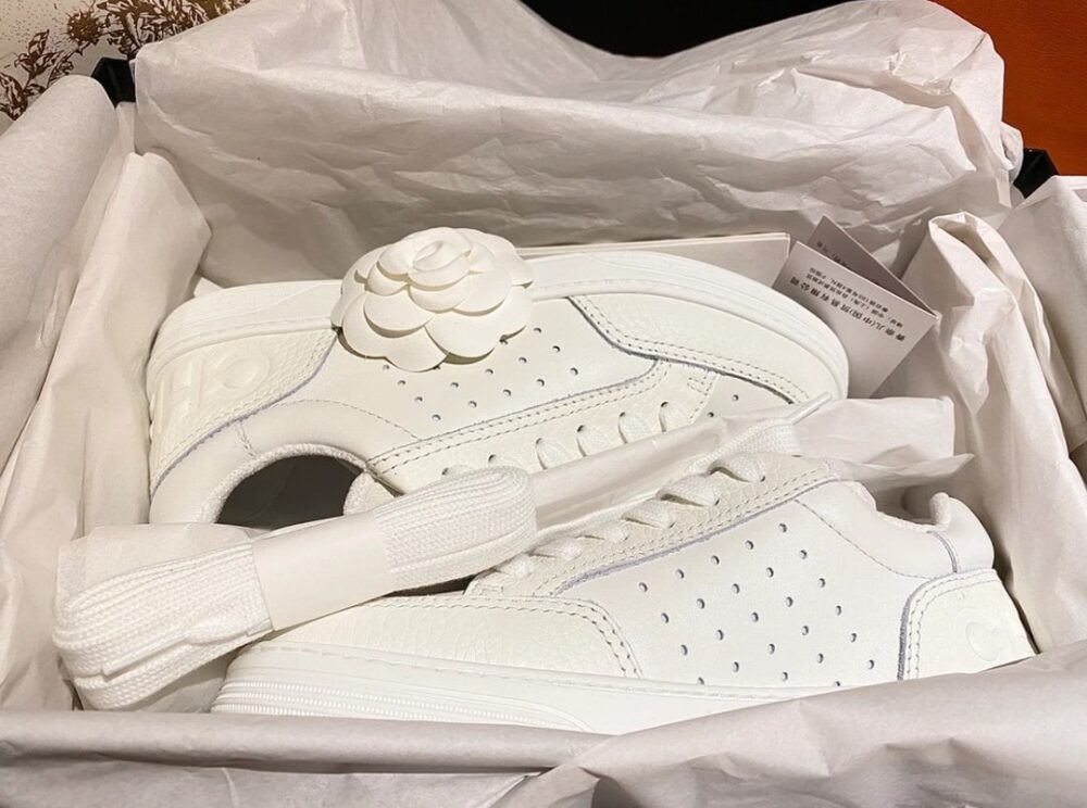 CHANEL RUNNER TRAINER SNEAKER WHITE G35934 - Image 6