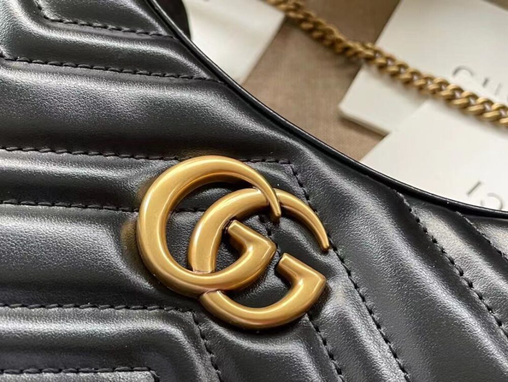 GUCCI Marmont half moon shaped mini bag 699514 DTDHT 1000 - Image 4