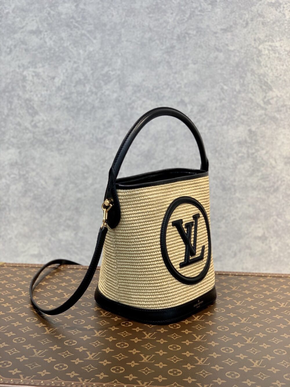 LOUIS VUITTON PETIT BUCKET BLACK 24CM M59961 - Image 4