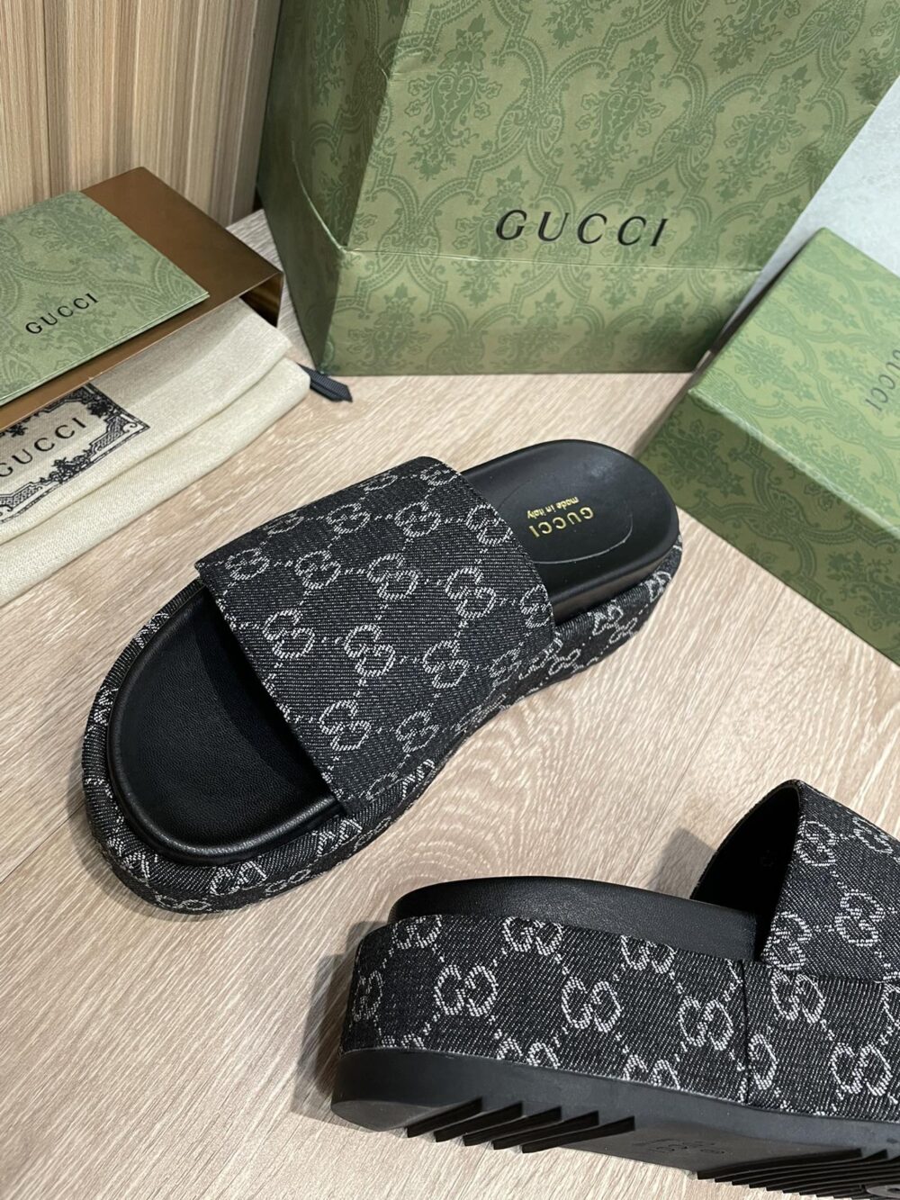 GUCCI WOMEN’S GG LAME PLATFORM SLIDE SANDAL BLACK 623212 UN300 1289 - Image 6