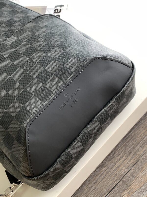 LOUIS VUITTON AVENUE SLINGBAG DAMIER INFINI ONYX SILVER 31CM N40097 - Image 7