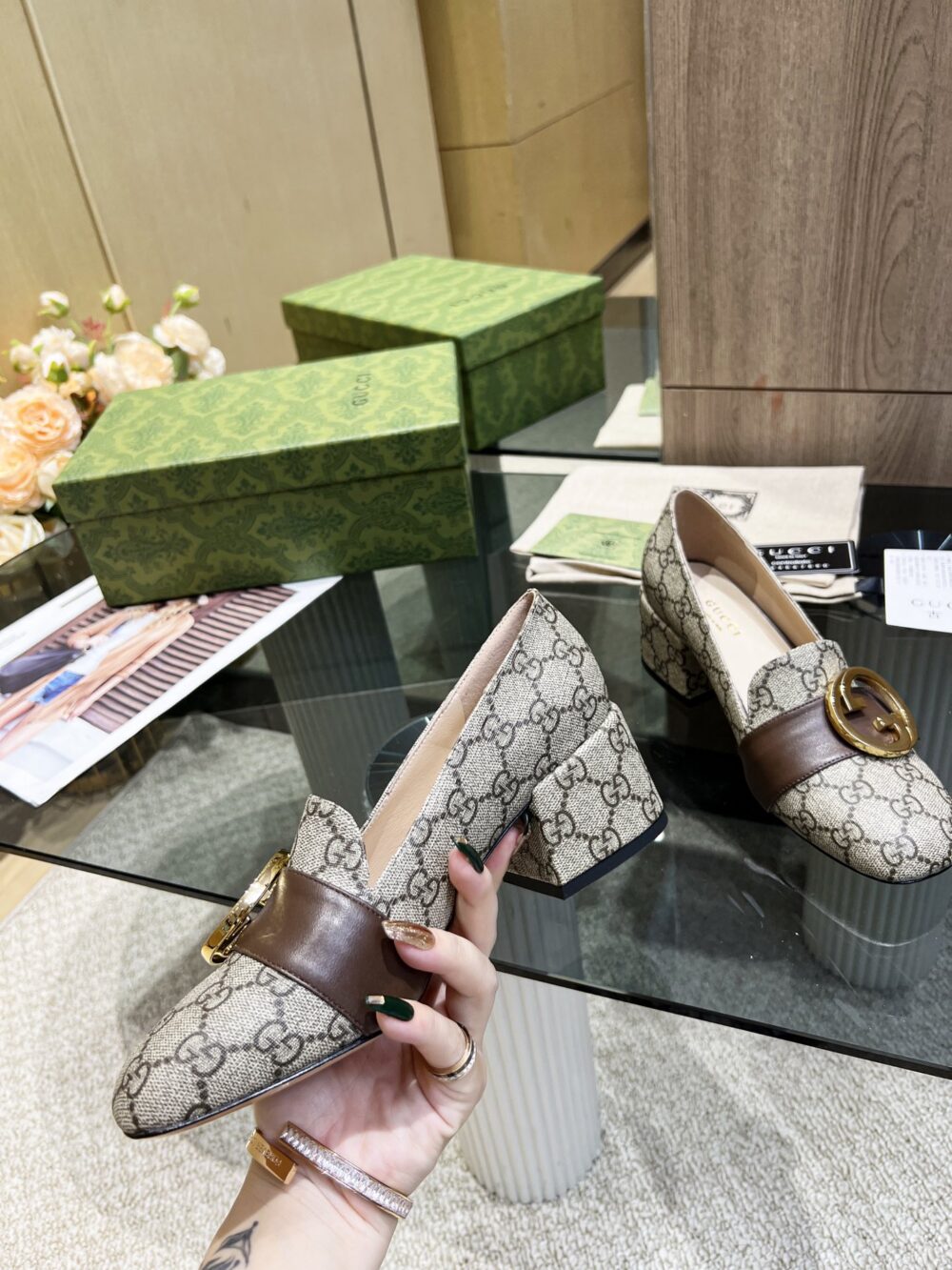 GUCCI WOMEN'S BLONDIE PUMP BEIGE ‎701711 9I650 9769 - Image 5