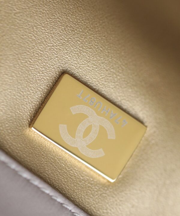 CHANEL QUILTED MINI FLAP BAG CREAM 18CM - Image 9
