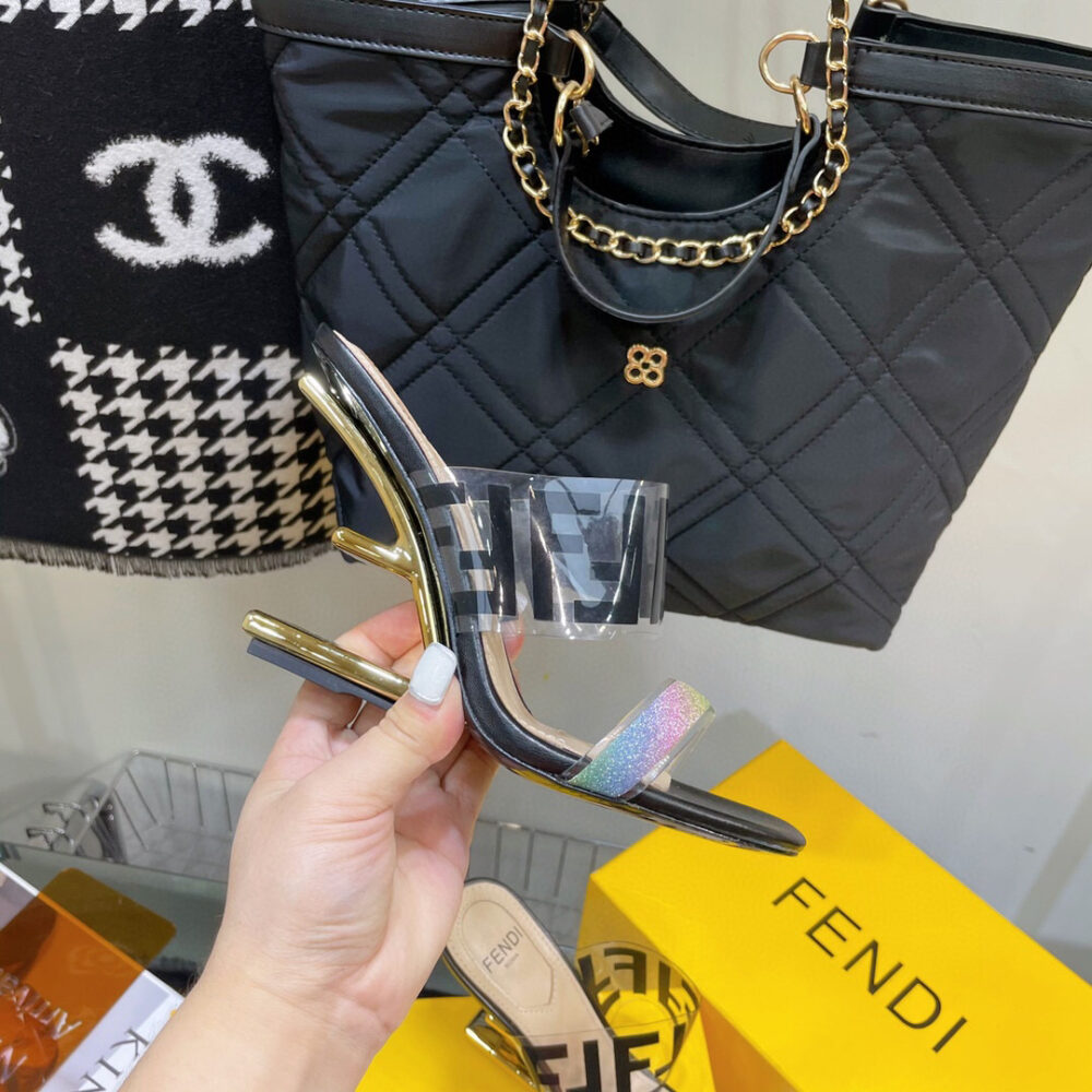 FENDI FIRST FF TRANSPARENT PLASTIC HANDLE BLACK - Image 6