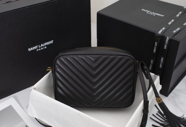 SAINT LAURENT LOU CAMERA BAG IN QUILTED BLACK GOLD LEATHER 23CM 612544DV7071000 - Image 7