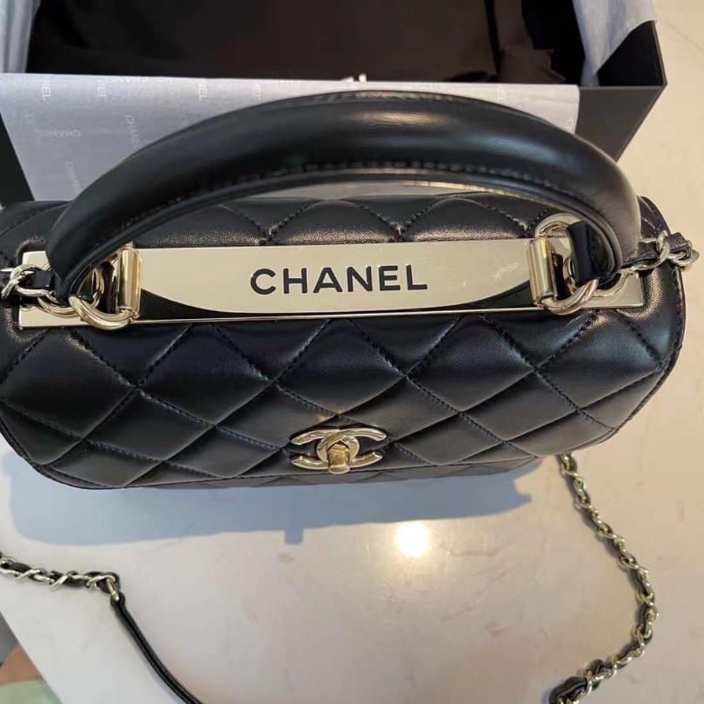 Chanel Flap Bag With Top Handle Bag With Gold Metal Black 25Cm A92236 Y60767 94305 - Image 6