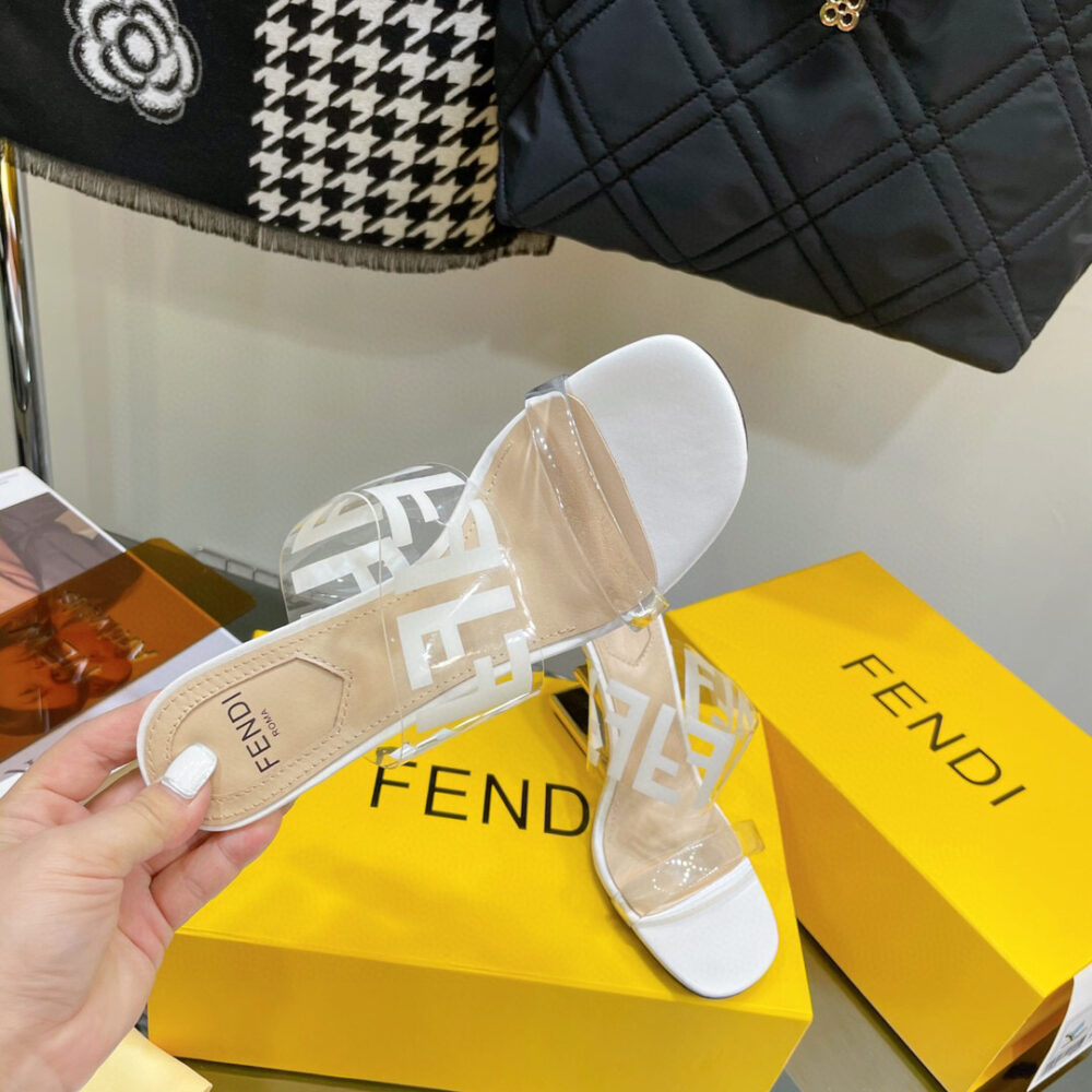FENDI FIRST FF TRANSPARENT PLASTIC HANDLE WHITE - Image 5