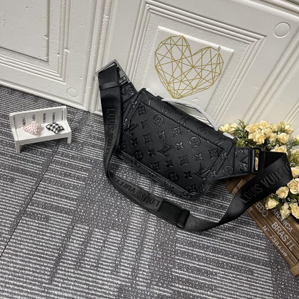 LOUIS VUITTON S LOCK SLING MONOGRAM BLACK BAG 21CM M58487 - Image 5