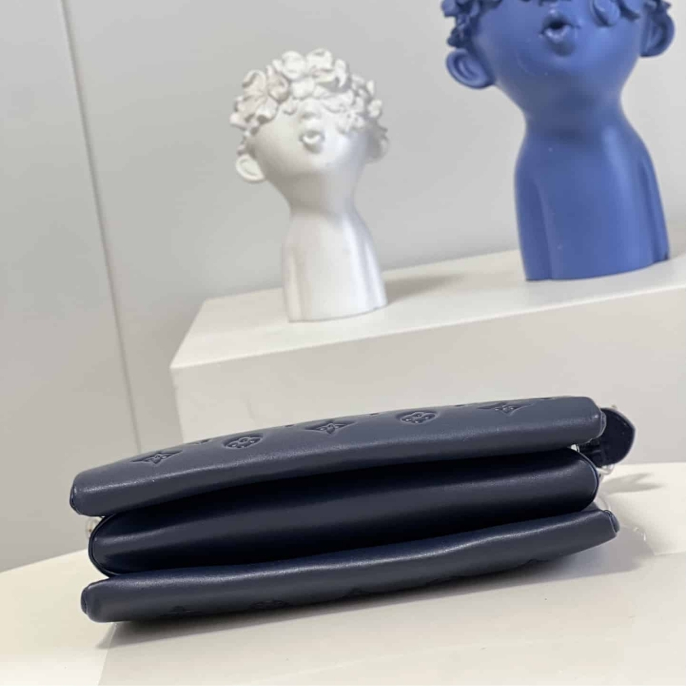 LOUIS VUITTON COUSSIN PM BLUE 26CM M20379 - Image 4