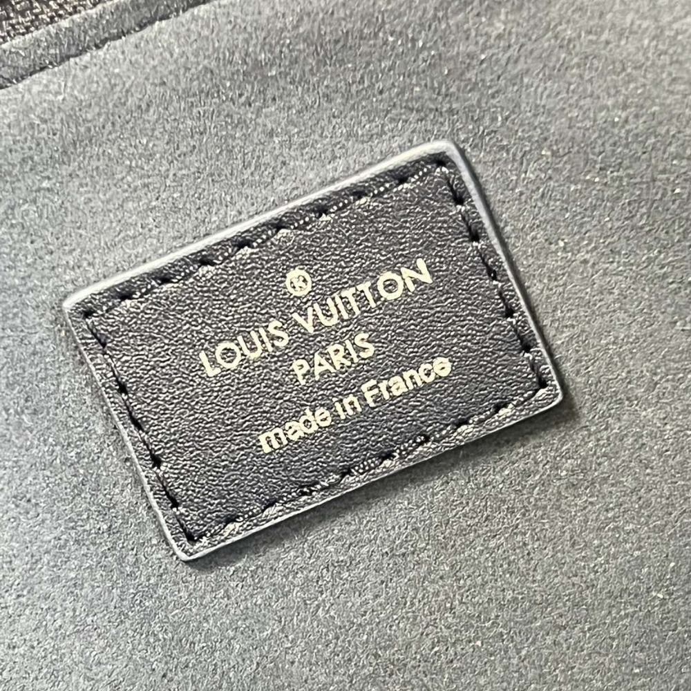 LOUIS VUITTON COUSSIN PM BLUE 26CM M20379 - Image 9
