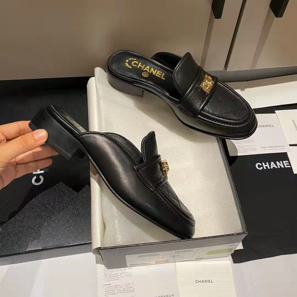 CHANEL CASUAL PAIN LAETHER ELEGANT MULES SANDALS BLACK - Image 2
