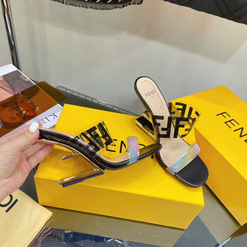 FENDI FIRST FF TRANSPARENT PLASTIC HANDLE BLACK - Image 2