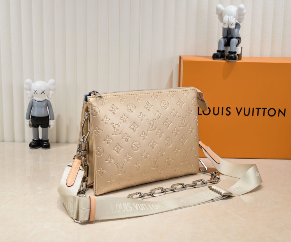 LOUIS VUITTON COUSSIN PM GOLD 26CM M59278 - Image 3