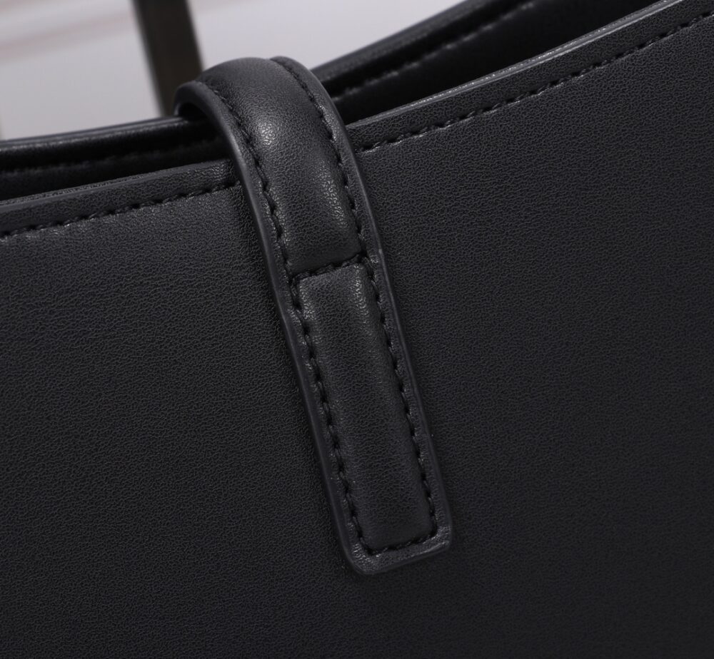SAINT LAURENT LE 5 À 7 HOBO BAG IN SMOOTH LEATHER BLACK GOLD 23CM 6572282R20W1000 - Image 9