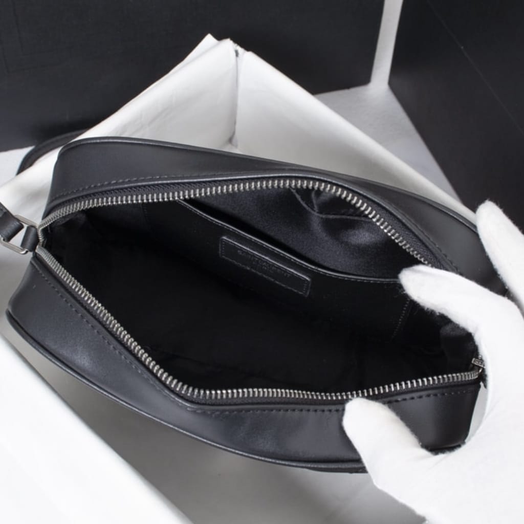 Saint Laurent Lou Camera Bag In Quilted Leather Black Silver Hardware 23Cm 761554DV7041000 - Image 4