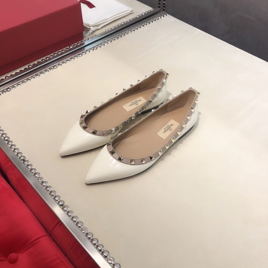 Alternative view of Valentino Patent Rockstud Ballet Flat White W2S0403VNW L62