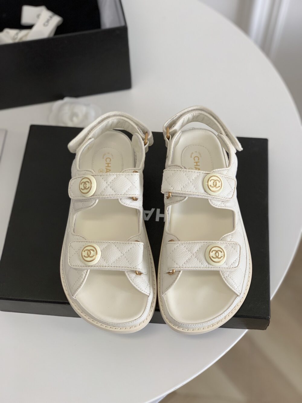 CHANEL CC BUTTON VELCRO WHITE SANDALS GRAINED LEATHER - Image 2