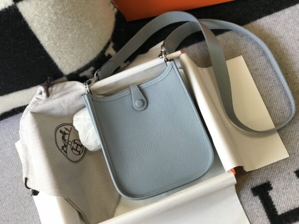 HERMES EVELYNE 16 AMAZONE LIGHT BLUE BAG 16CM - Image 9