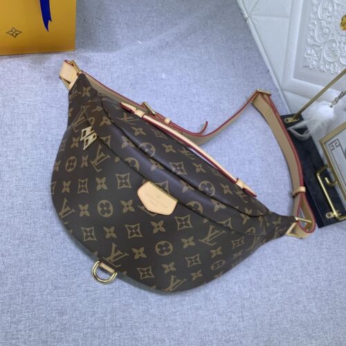 Alternative view of Louis Vuitton Bumbag Monogram Canvas Brown 37cm M43644