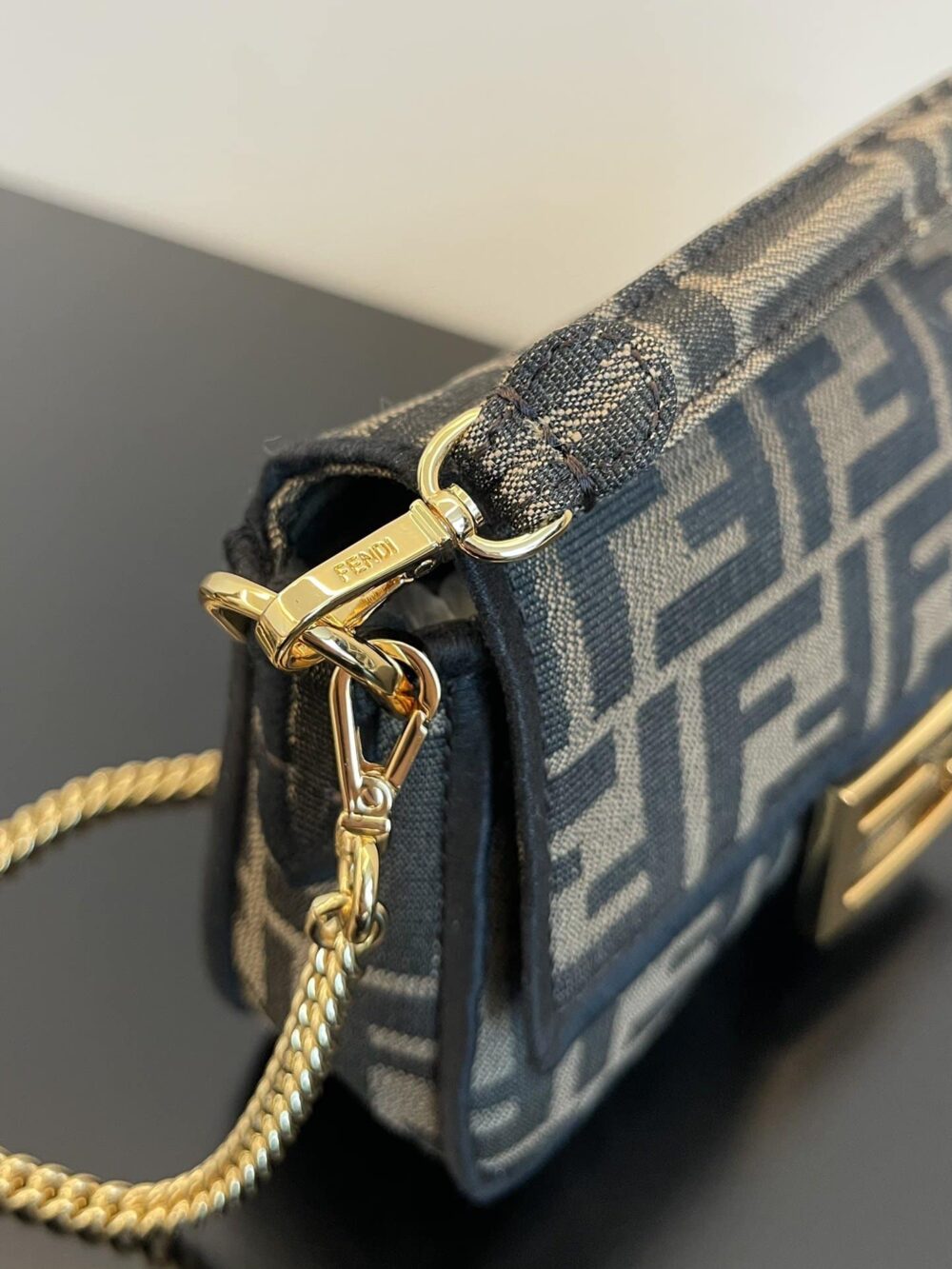 FENDI MINI BAGUETTE BROWN 8BS017A6V5F17U4 - Image 7
