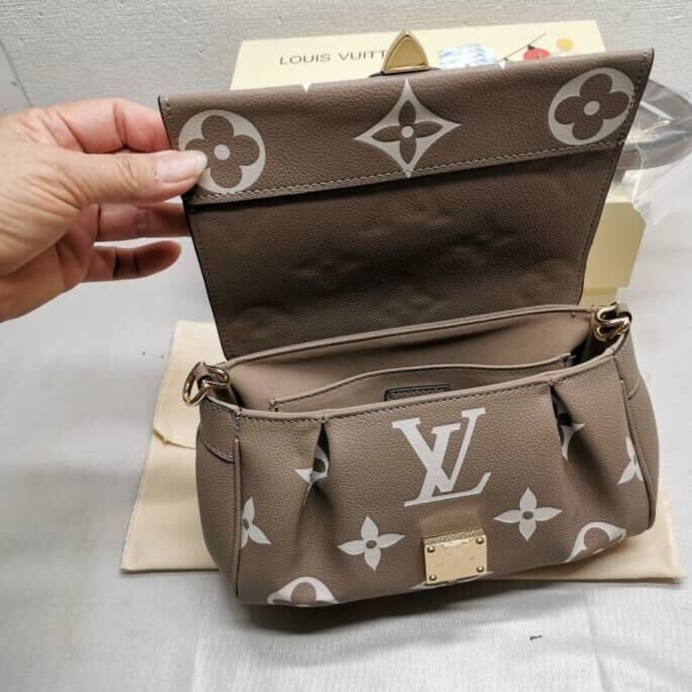 LOUIS VUITTON FAVORITE BICOLOR MONOGRAM BEIGE 24CM M45836 - Image 5