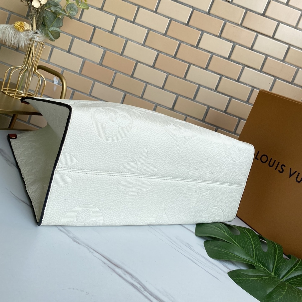 LOUIS VUITTON ONTHEGO GM WHITE BAG 41CM M44558 - Image 5