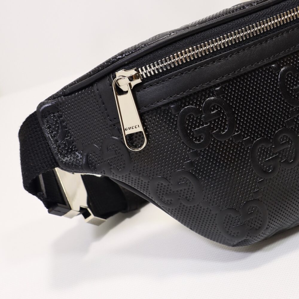 GUCCI GG EMBOSSED BAG BLACK 23CM 658582 1W3CN 1000 - Image 6