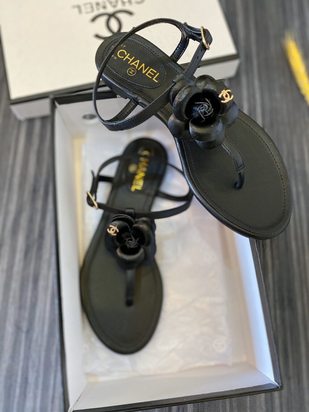 CHANEL JELLY BLACK RUBBER CAMELLIA SANDALS BLACK - Image 3