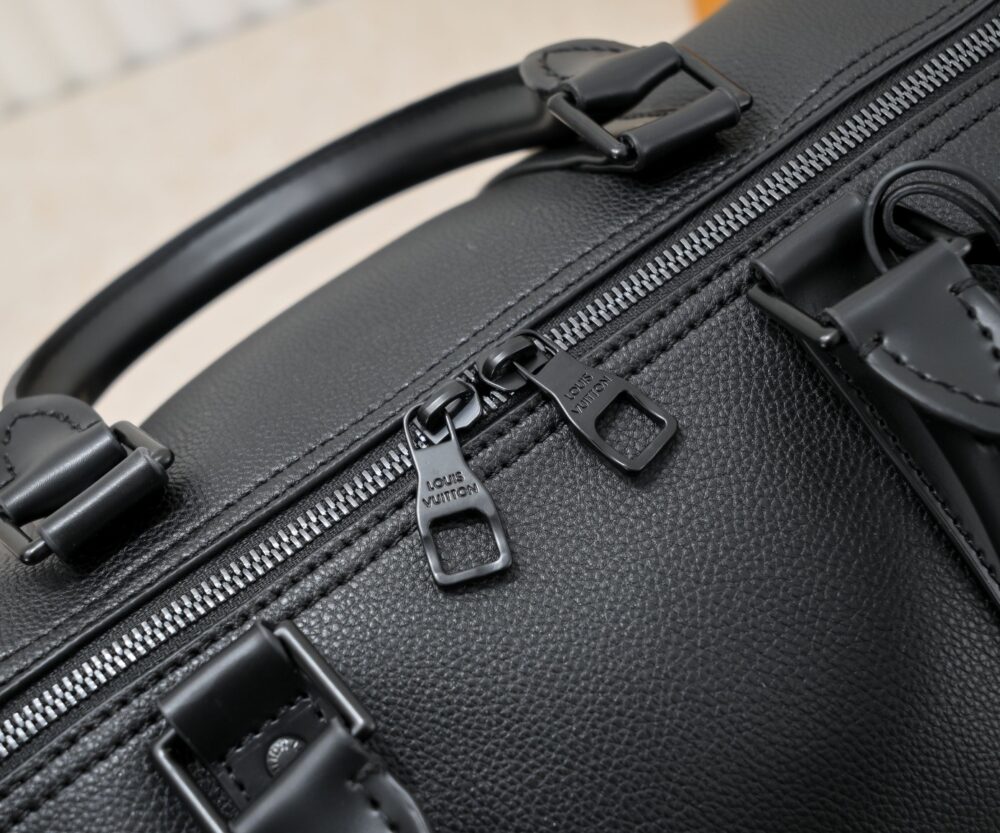 LOUIS VUITTON KEEPALL BANDOULIÈRE 50 BLACK M21420 - Image 10