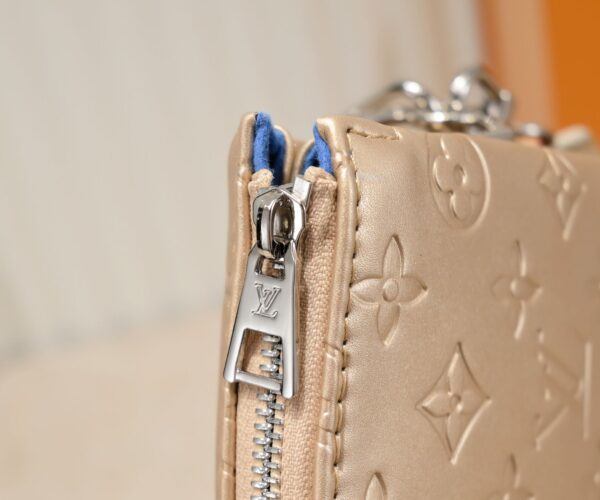 LOUIS VUITTON BOLSO COUSSIN PM GOLDEN 26CM M59278 - Image 5