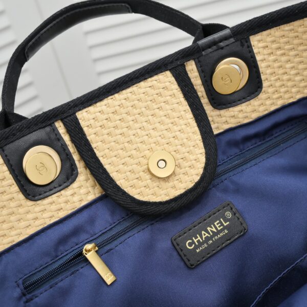 CHANEL DEAUVILLE LARGE SHOPPING TOTE 38CM - Image 2
