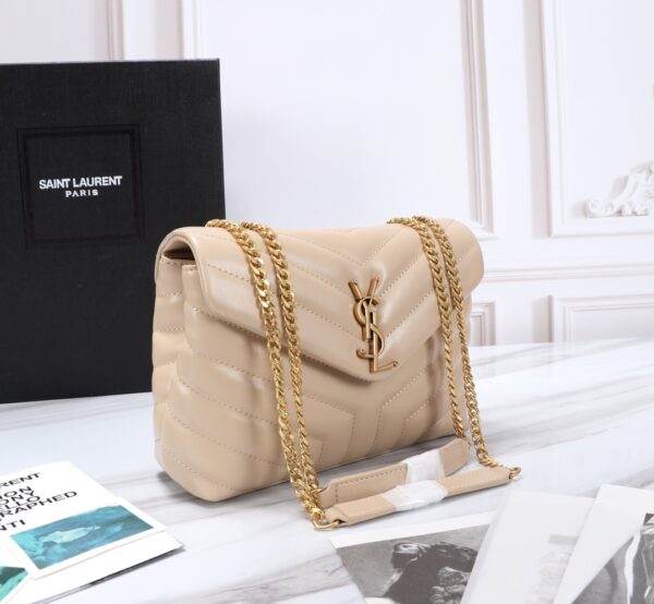 SAINT LAURENT LOULOU SMALL CHAIN BAG IN MATELASSÉ Y DARK BEIGE GOLD 25CM 494699DV7272721 - Image 4