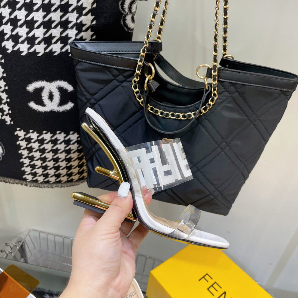 FENDI FIRST FF TRANSPARENT PLASTIC HANDLE WHITE - Image 2