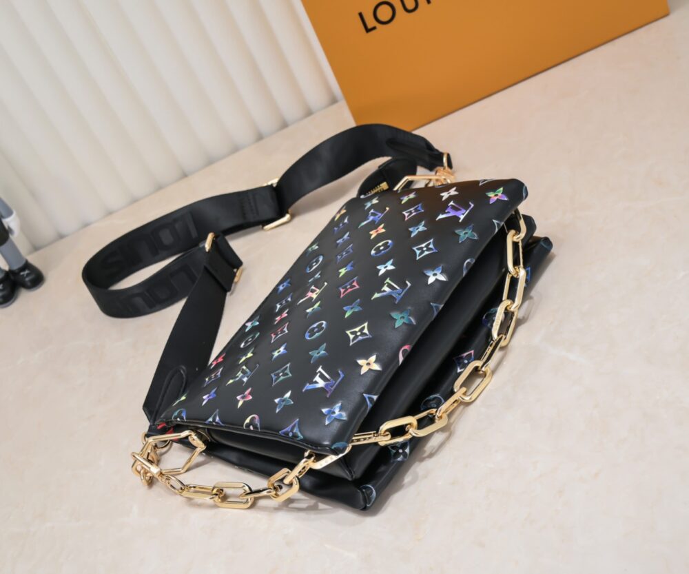 LOUIS VUITTON COUSSIN PM BLACK 26CM M21353 - Image 3