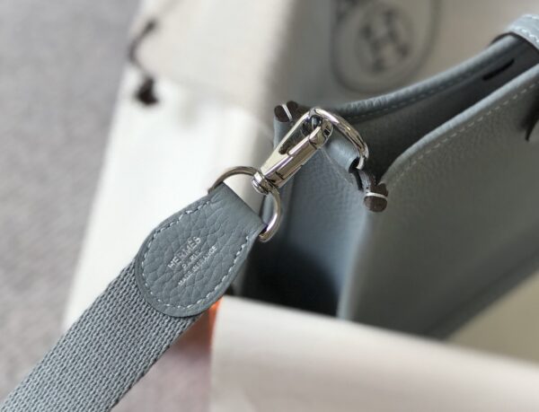 HERMES EVELYNE 16 AMAZONE LIGHT BLUE BAG 16CM - Image 6