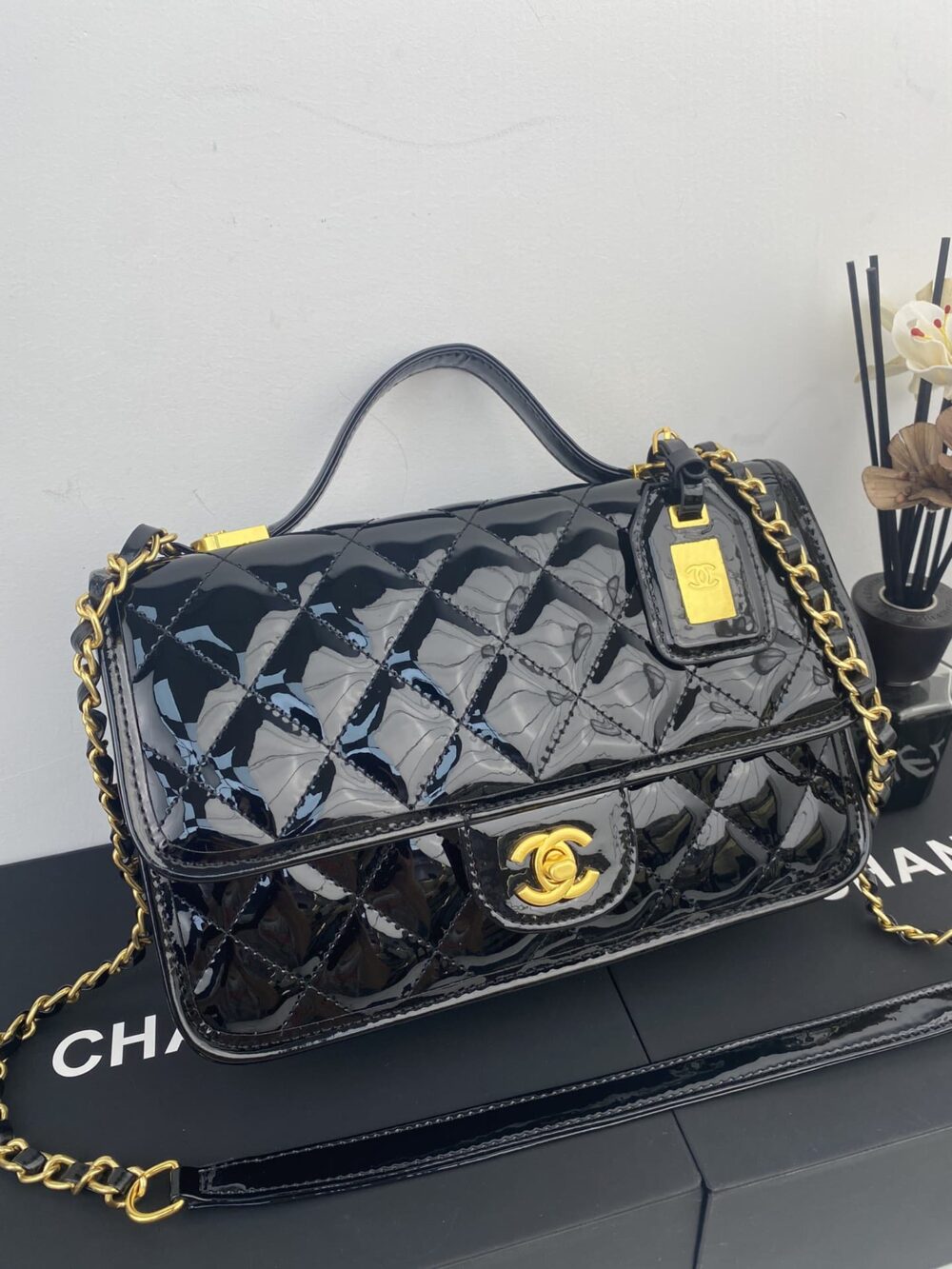CHANEL TOP HANDLE MEDIUM FLAP LEATHER SHINY BLACK 25CM AS3653 B09576 94305 - Image 2