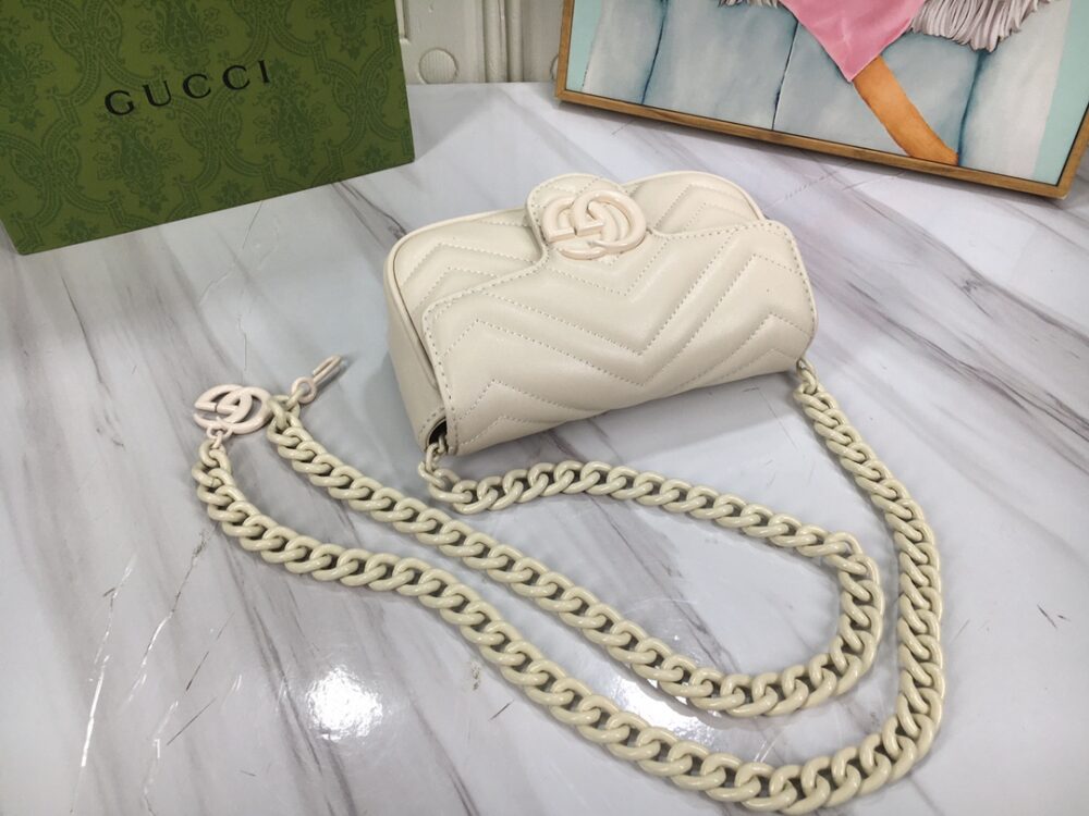 GUCCI WOMEN'S NATURAL GG MARMONT LEATHER BAG WHITE 16.5CM 699757 UM8KV 9022 - Image 4