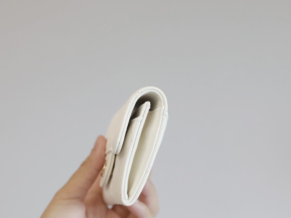 CHANEL CLASSIC CARD HOLDER WALLET WHITE 10CM AP0214 B10583 10601 - Image 9