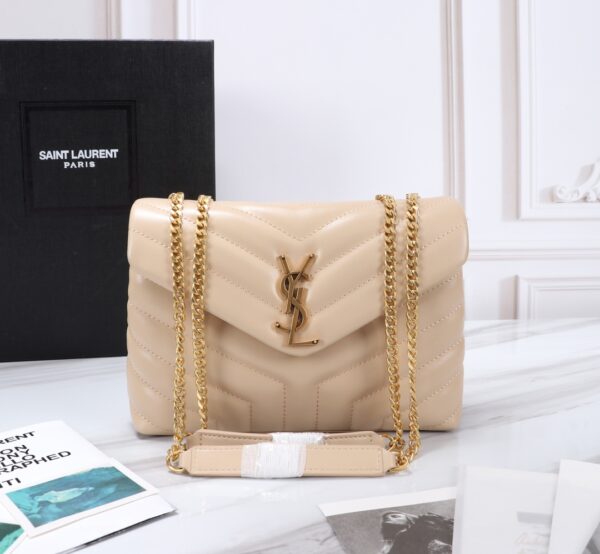 SAINT LAURENT LOULOU SMALL CHAIN BAG IN MATELASSÉ Y DARK BEIGE GOLD 25CM 494699DV7272721 - Image 10