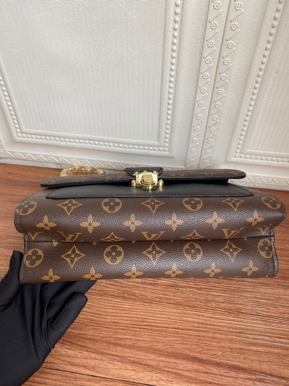LOUIS VUITTON VICTOIRE NOIR M41730 - Image 7