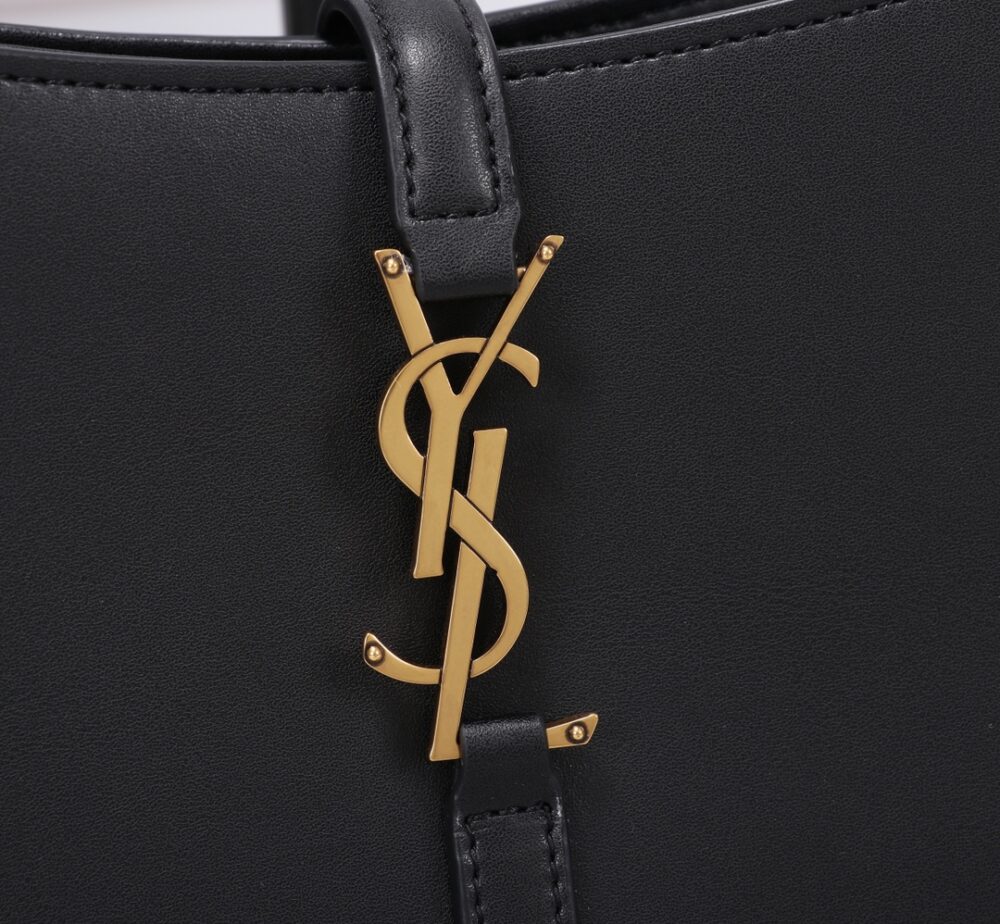 SAINT LAURENT LE 5 À 7 HOBO BAG IN SMOOTH LEATHER BLACK GOLD 23CM 6572282R20W1000 - Image 4