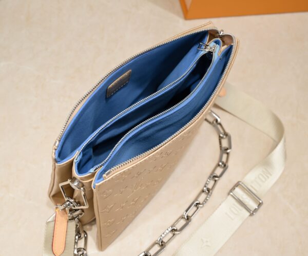 LOUIS VUITTON BOLSO COUSSIN PM GOLDEN 26CM M59278 - Image 2