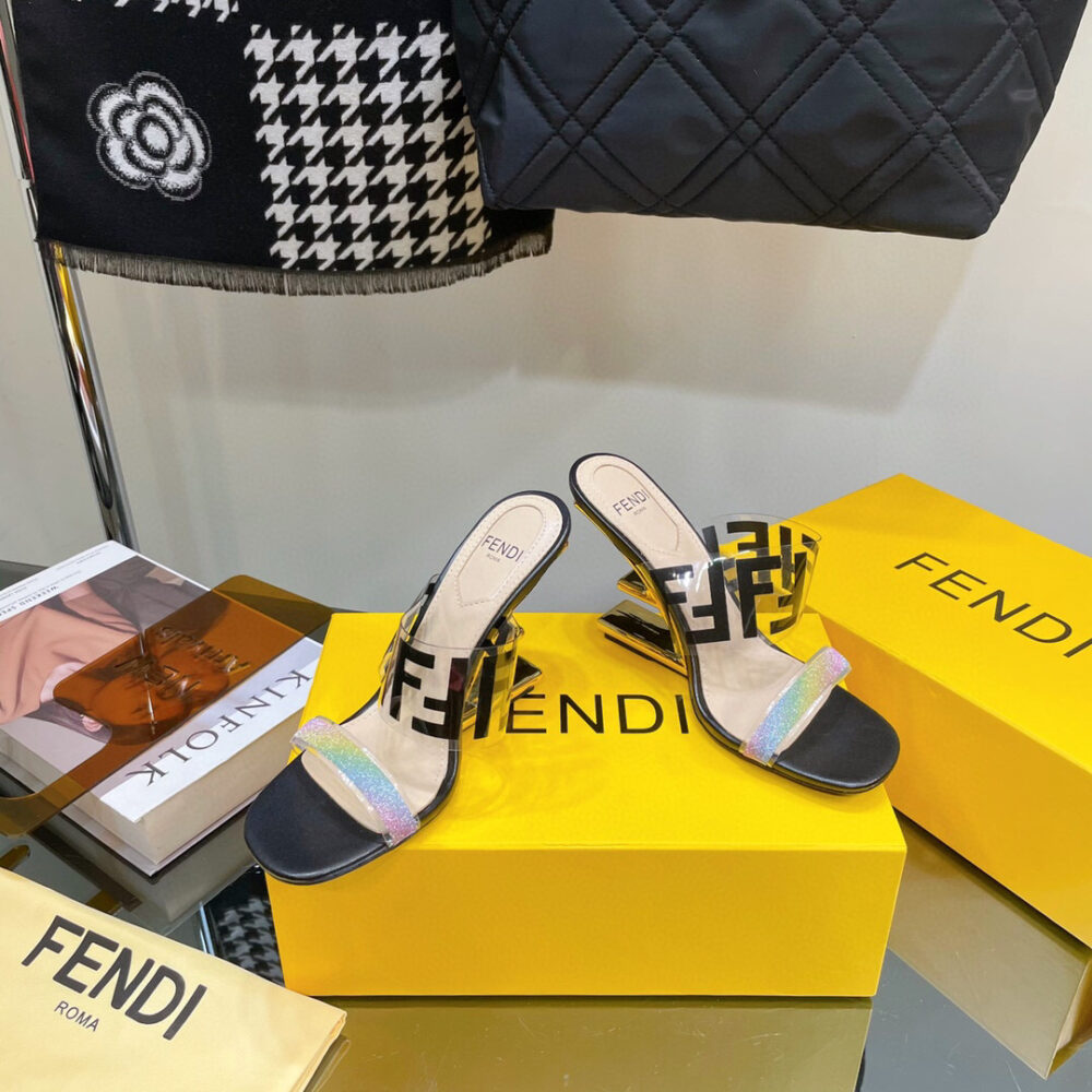 FENDI FIRST FF TRANSPARENT PLASTIC HANDLE BLACK - Image 3
