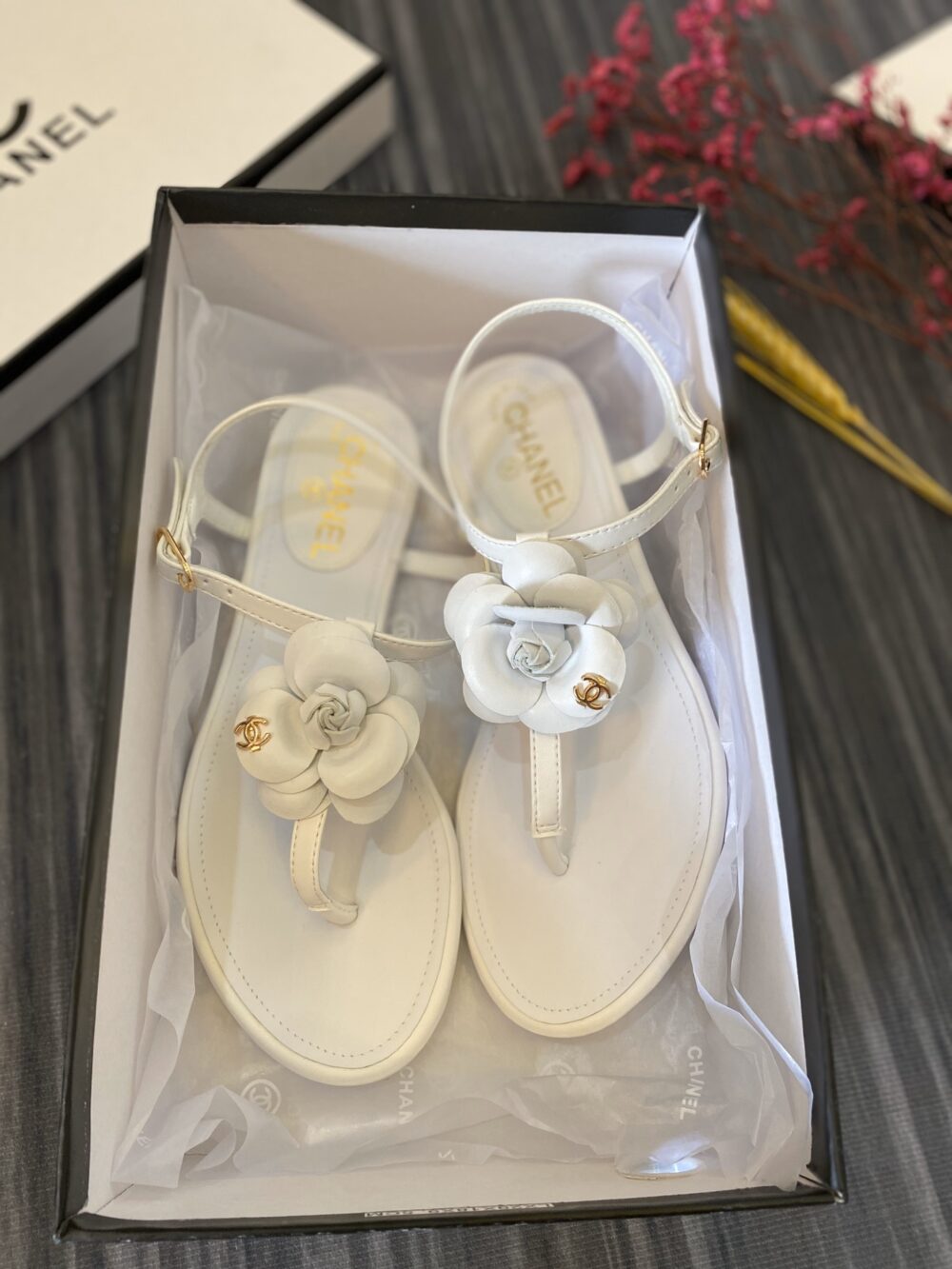 CHANEL JELLY RUBBER CAMELLIA SANDALS WHITE - Image 7
