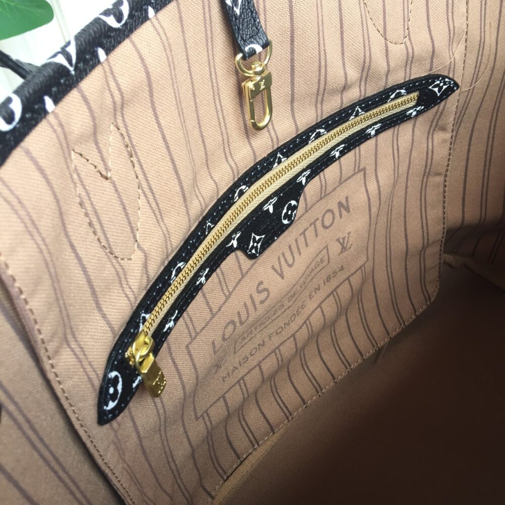 LOUIS VUITTON NEVERFULL MM GIANT JUNGLE IVORY 31CM M44716 - Image 6