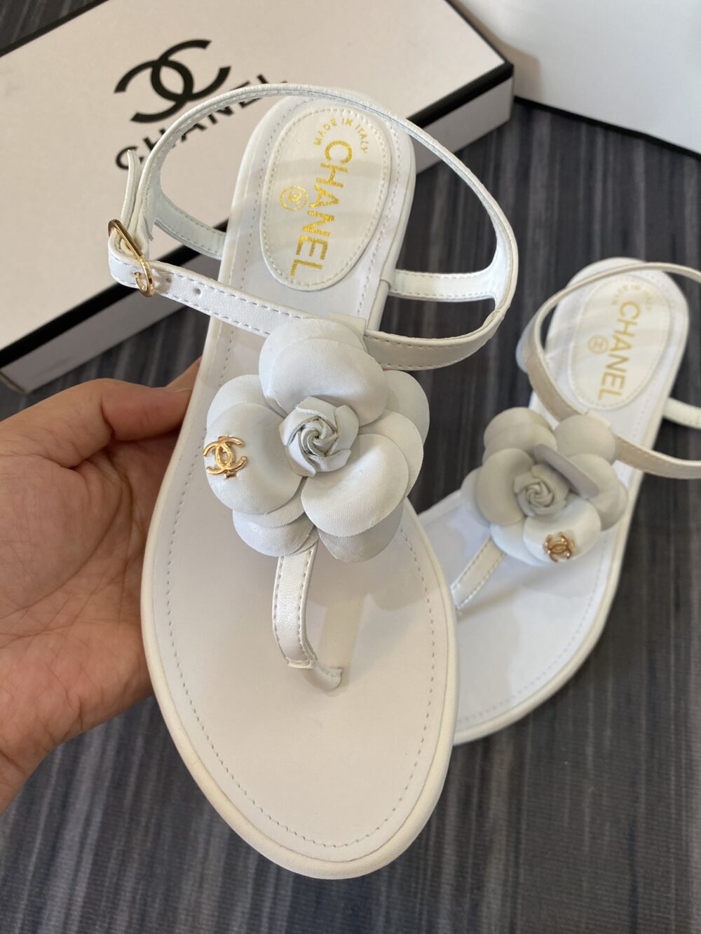 CHANEL JELLY RUBBER CAMELLIA SANDALS WHITE - Image 5