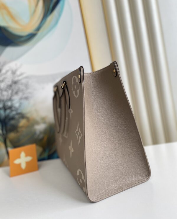 LOUIS VUITTON ONTHEGO MM 35CM BEIGE M45494 - Image 2