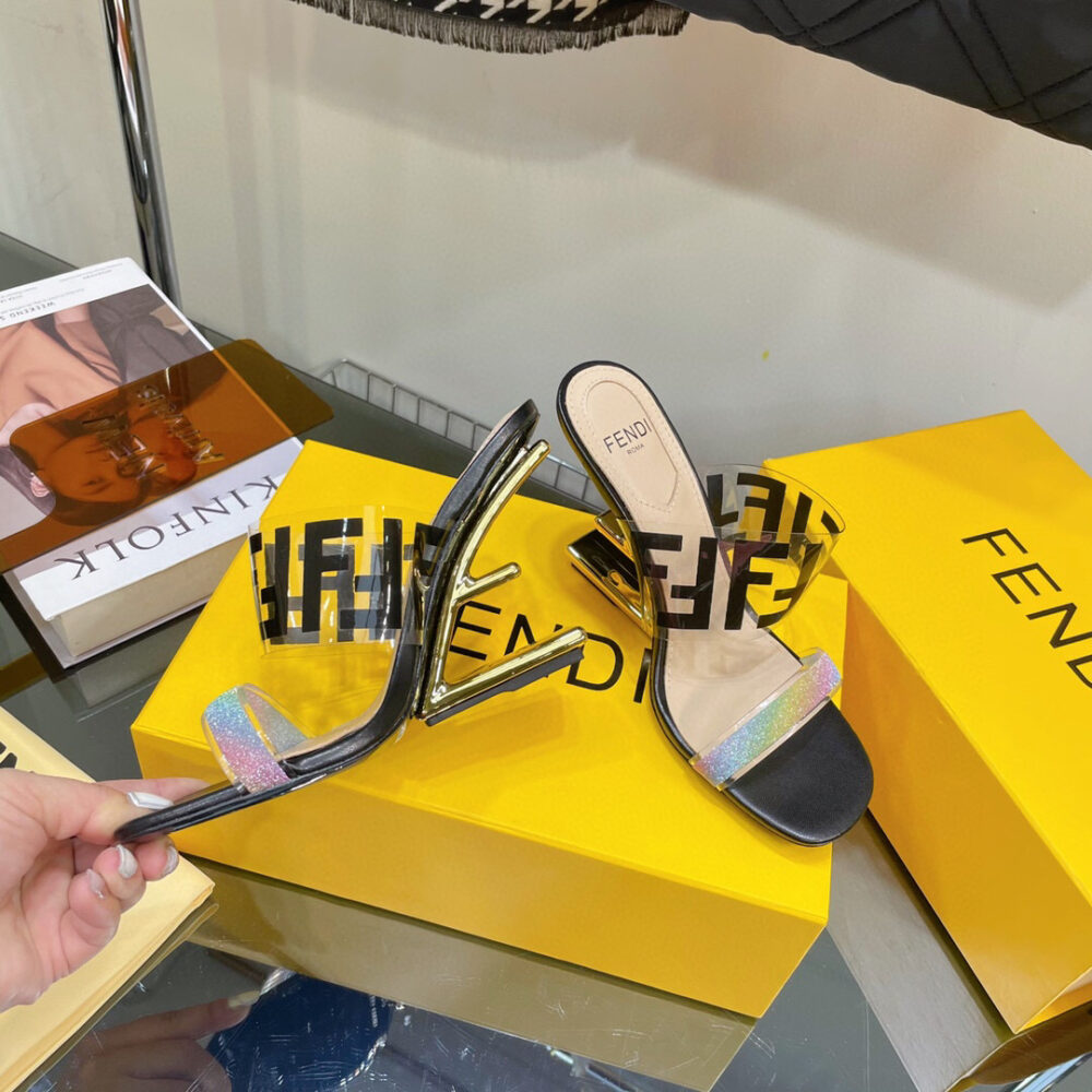 FENDI FIRST FF TRANSPARENT PLASTIC HANDLE BLACK - Image 5