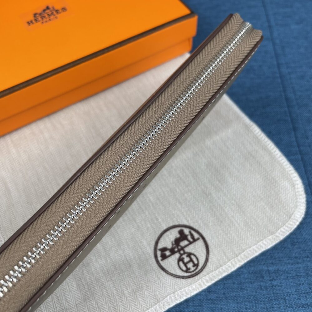 HERMES EVELYNE CHEVRE LEATHER ZIP LONG WALLET GREY 19CM - Image 5